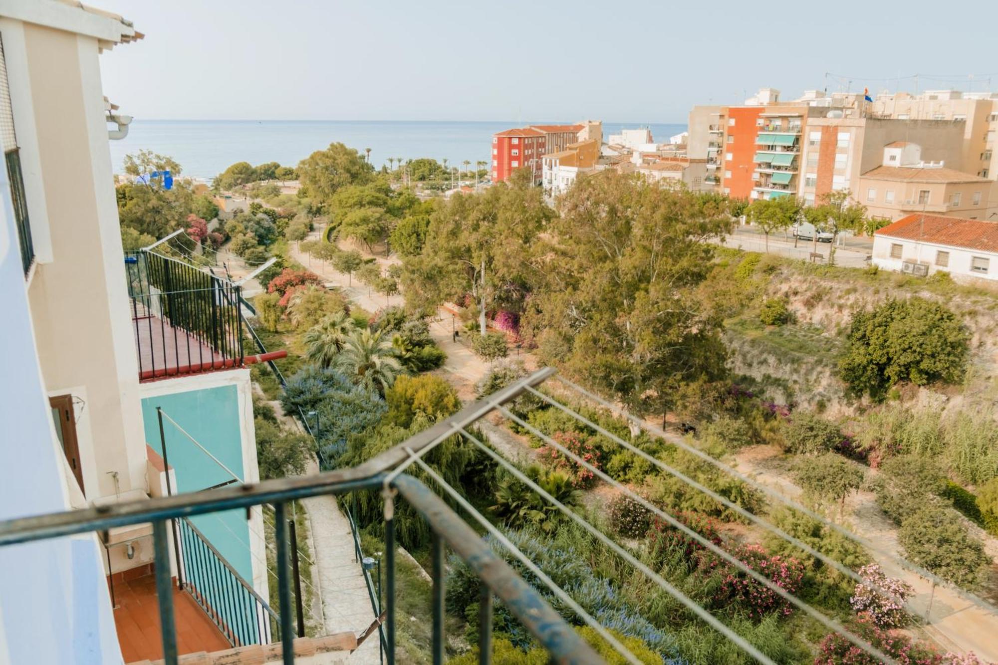 Casa Colgante Con Vistas Panoramicas Junto Al Mar. Appartement Villajoyosa Buitenkant foto